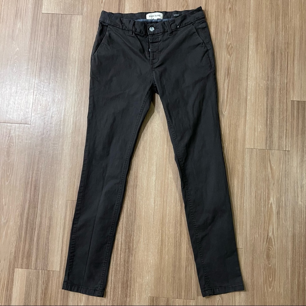 EUC Skinny River Island Chino Pants
